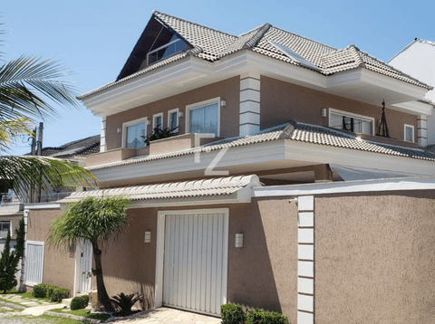 Casa de 4 Quartos c/suíte e incrível área de lazer na Taquara