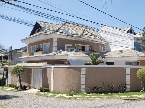 Casa de 4 Quartos c/suíte e incrível área de lazer na Taquara
