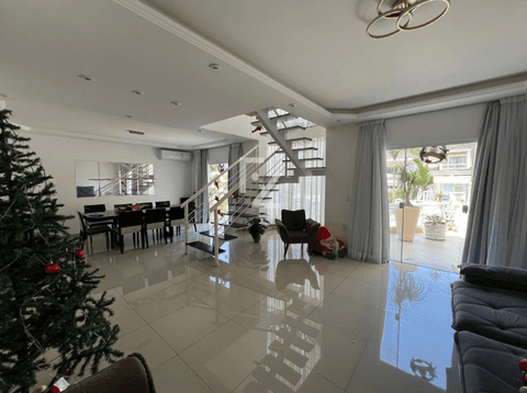 Casa de luxo no coração da Taquara - 3 suítes + lazer magnífico